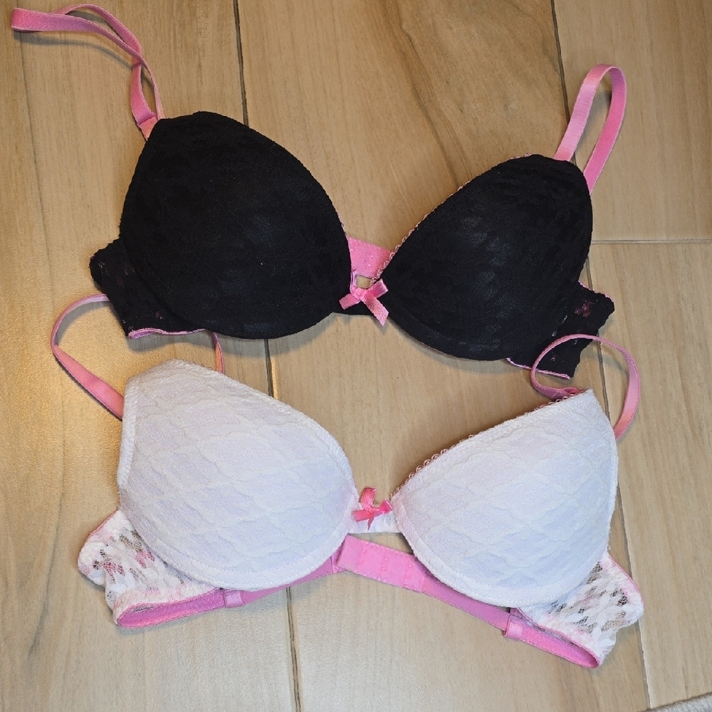 Elegant Black and White Lace Bra Set